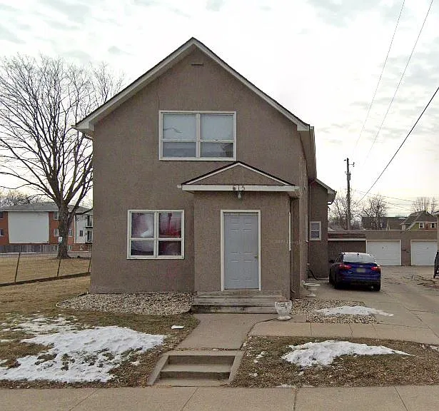 615 W 12th Streetapt #1