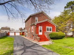 217 Bruce Rd, Lockport, IL 60441