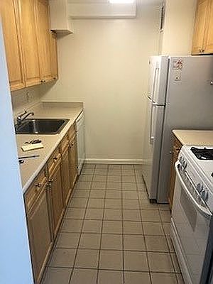 5th image of 50 Battery Pl APT 9C