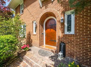 14 Myrtle St, Rutherford, NJ 07070