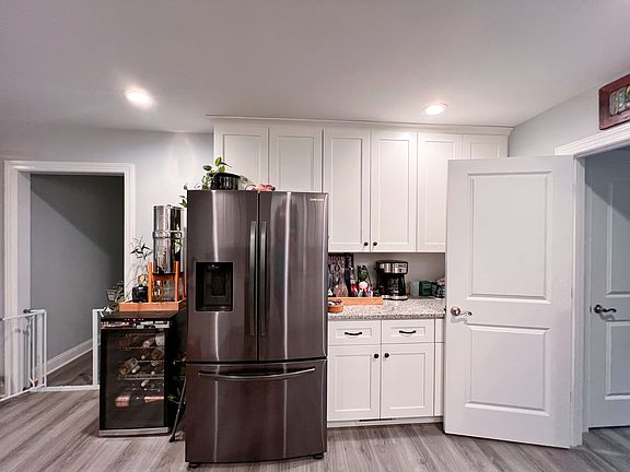 5th image of 12 Hokie Ln
