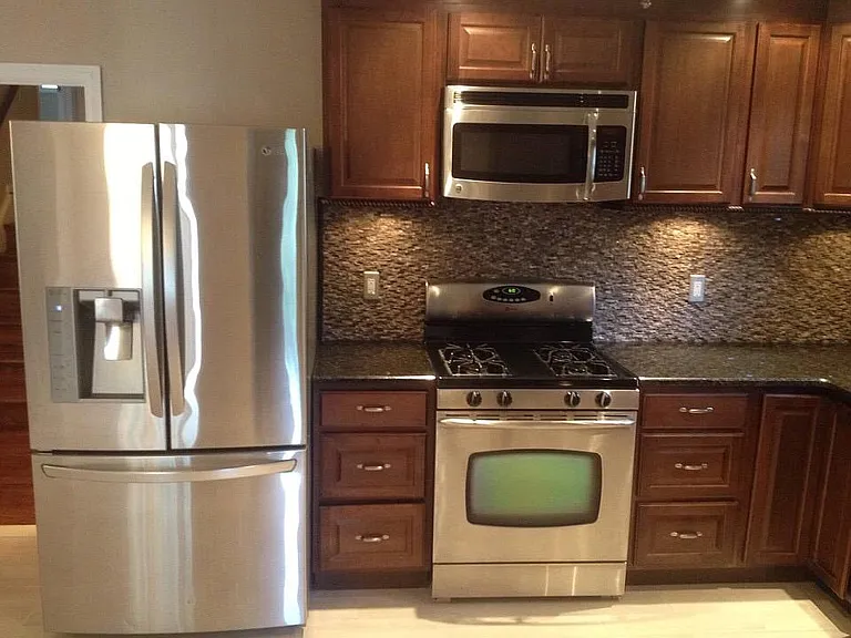 405 Garwood Dr — Photo 5