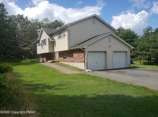 1458 Mathews Dr, Blakeslee, PA 18610