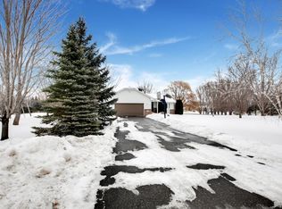 10590 Robert Ln, Rogers, MN 55374