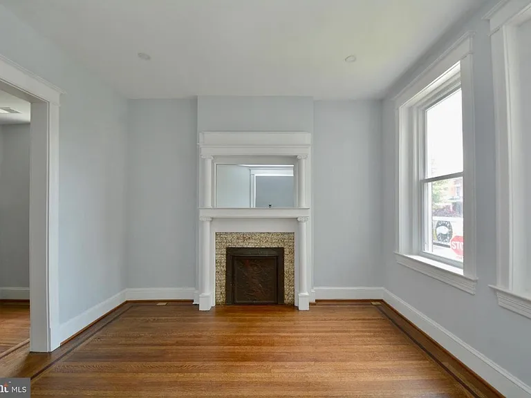1724 2nd St NW #1 — Photo 7