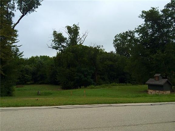 4th image of 7300 Oak Creeks Ct