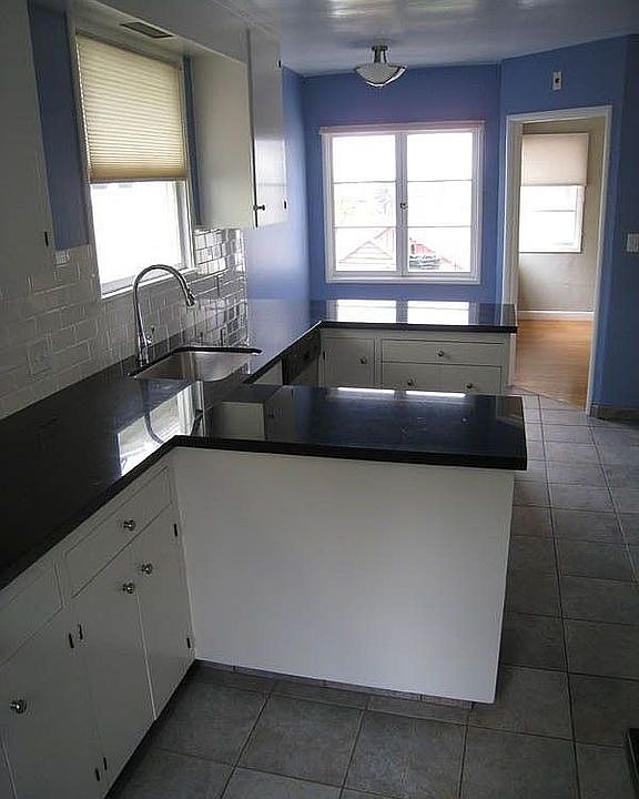 2nd image of 45 Windsor Ave