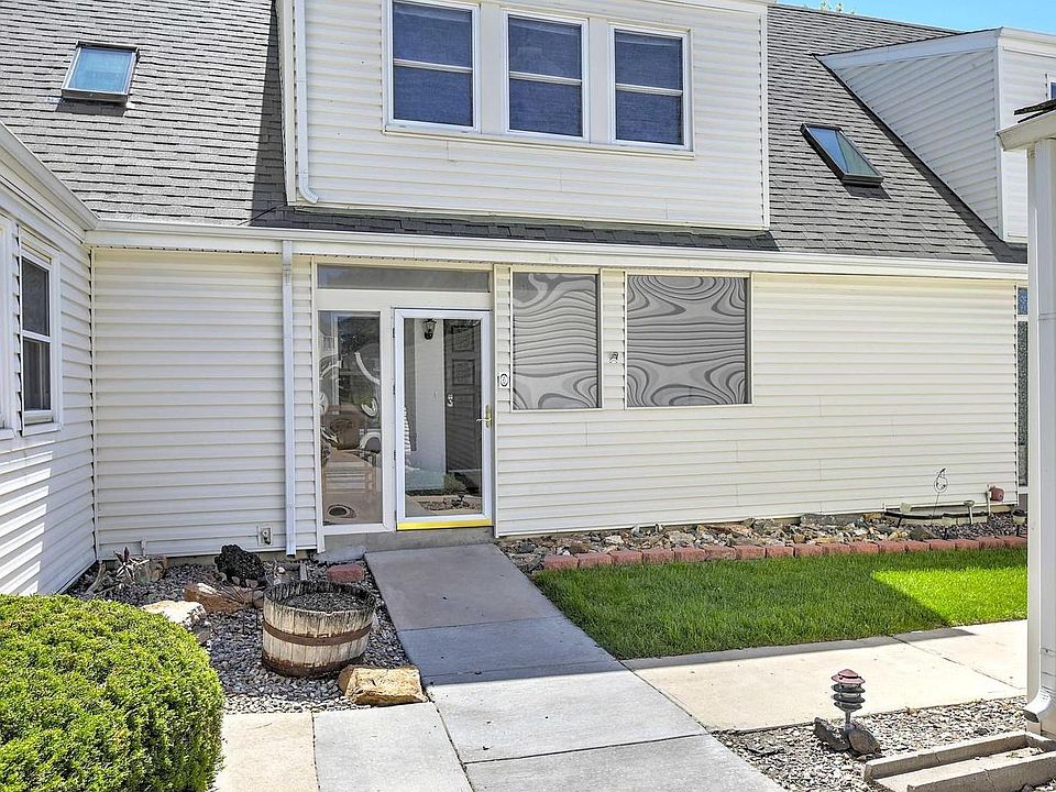 1st image of 268 S 22nd Ave