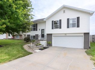 17851 Margo St, Omaha, NE 68136