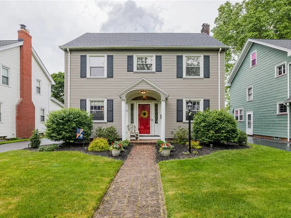 32 Westbourne Rd, Rochester, NY 14617
