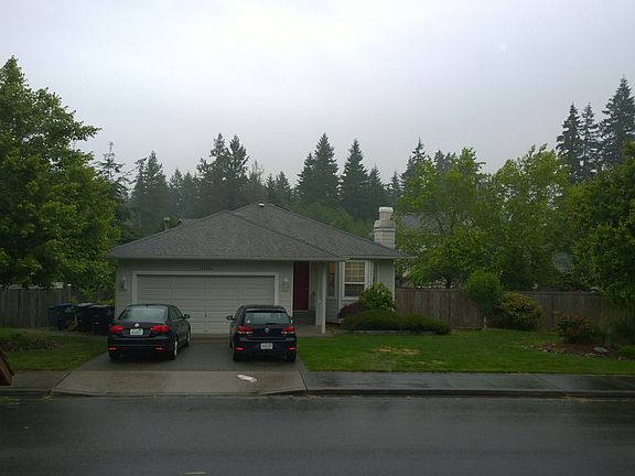 3rd image of 20206 Valmore Ave NE
