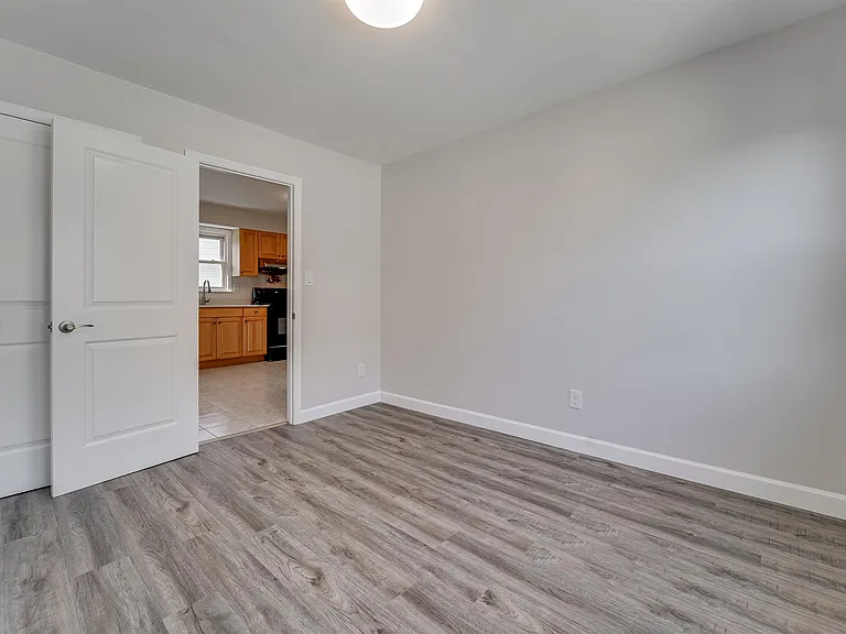 79 Hoyt St #2 — Photo 25