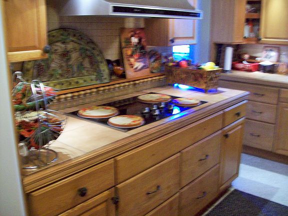 5th image of 970 E Dayton Cir