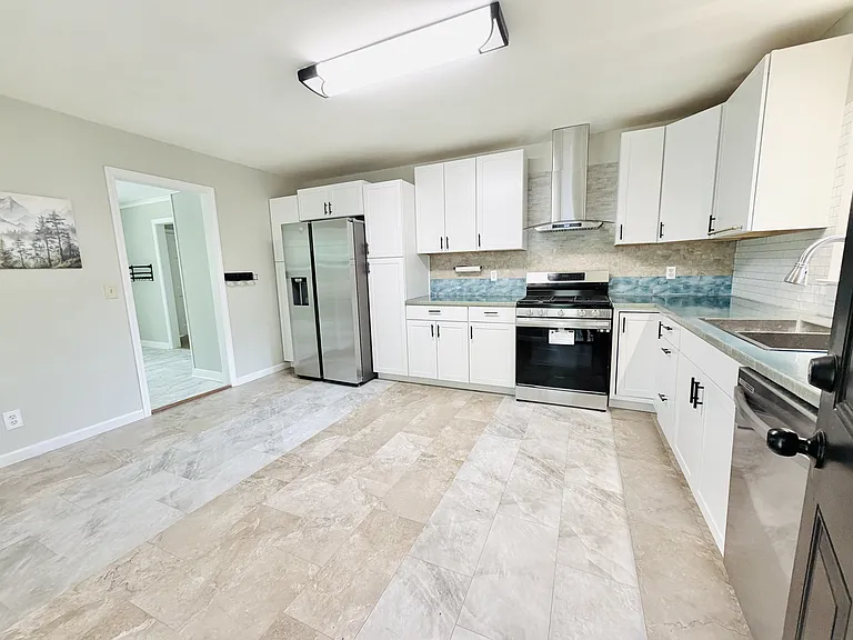 836 Delverton Rd — Photo 1