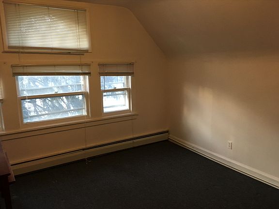 5th image of 541 Western Ave Unit 4