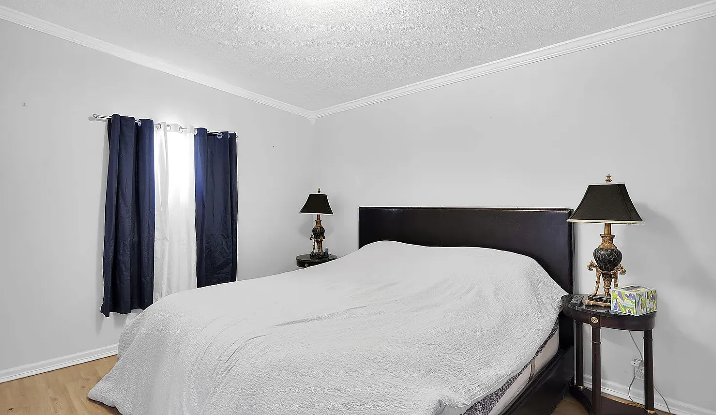 3 bed, 1075 sqft, $1,300 — Photo 4