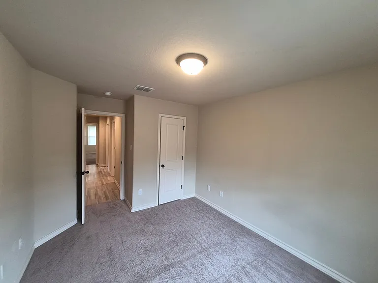 6926 Lakeview Dr #102 — Photo 18