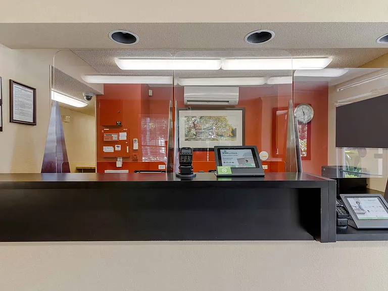 Lobby and Guest Check-in