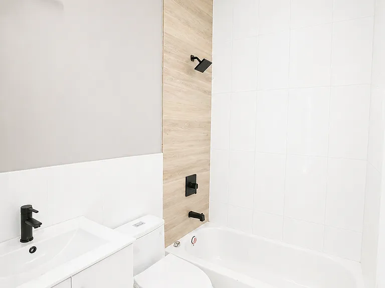 85 Auburn St #1A — Photo 6