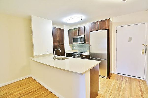 1st image of 207 E 37th St APT 4K