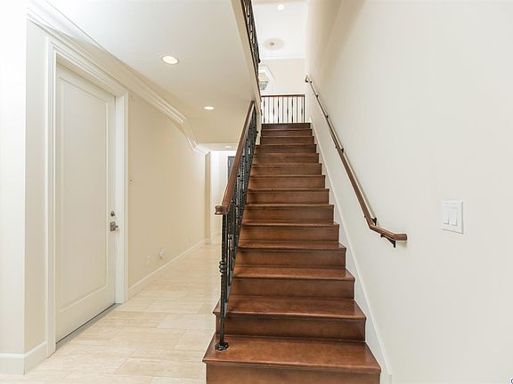 4th image of 4438 Rockland Pl