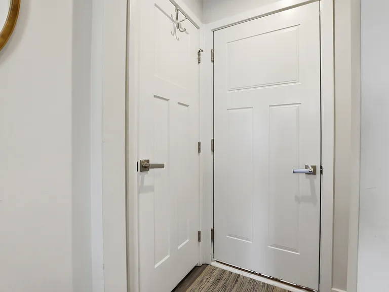 4915 Crest View Dr — Photo 10