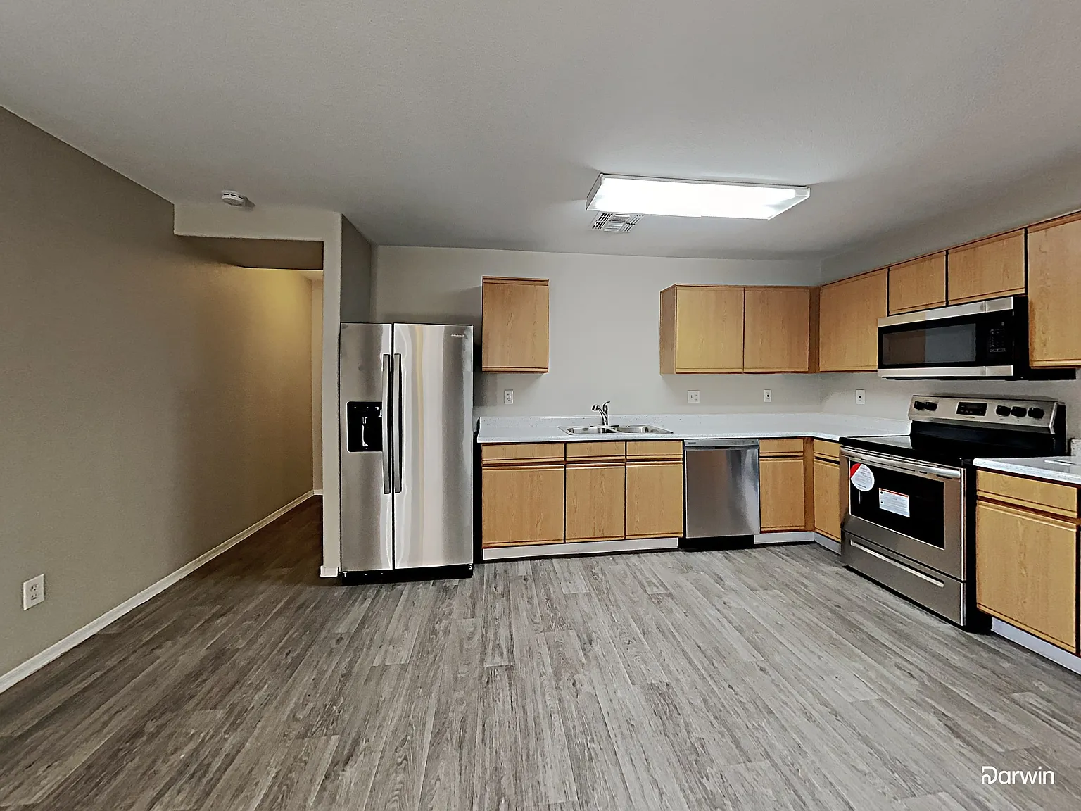 3 bed, 2.5 bath, 2191 sqft, $2,095 — Photo 3