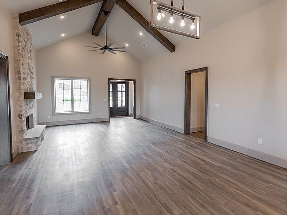 5th image of 1414 Churchill Ave