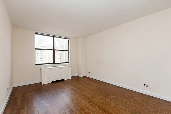 Rented by Mirador Real Estate | media 3