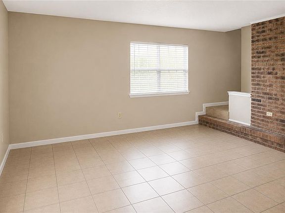 4th image of 3712-14 Rockford Heights Dr