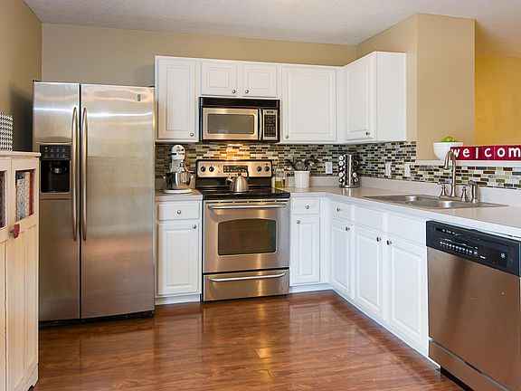 4th image of 5971 Eden Valley Dr #506