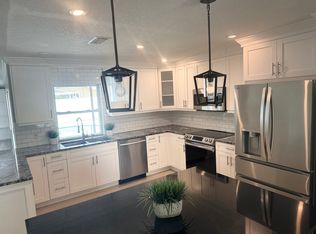 3716 Lake Blvd, Clearwater, FL 33762