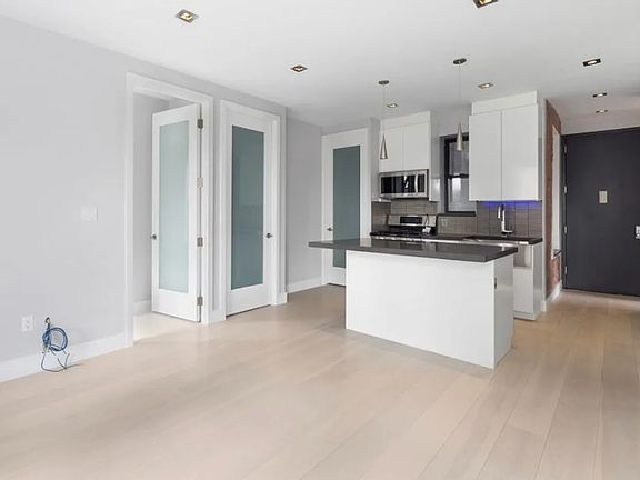 3rd image of 184 Stanton St #4C