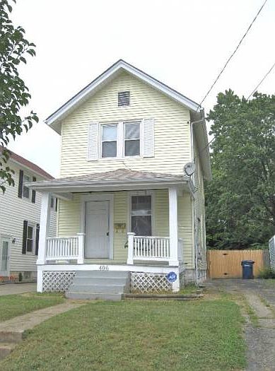 Spacious 2 Story