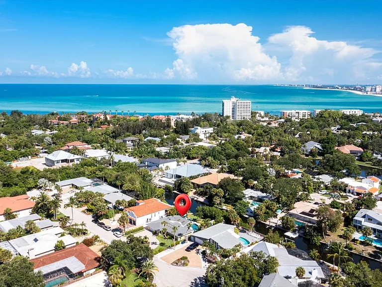 339 Avenida De Paradisio — Photo 60