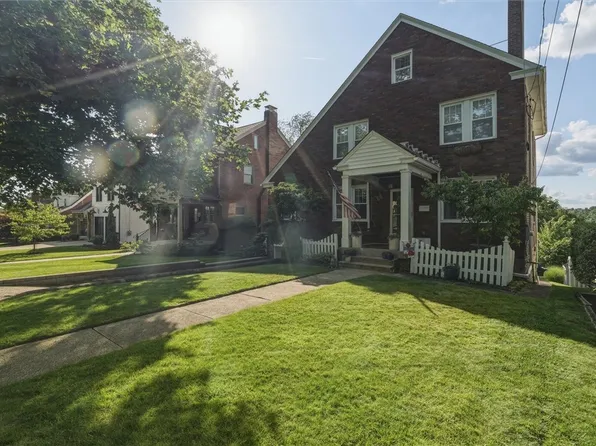310 Morrison Dr, Pittsburgh, PA 15216