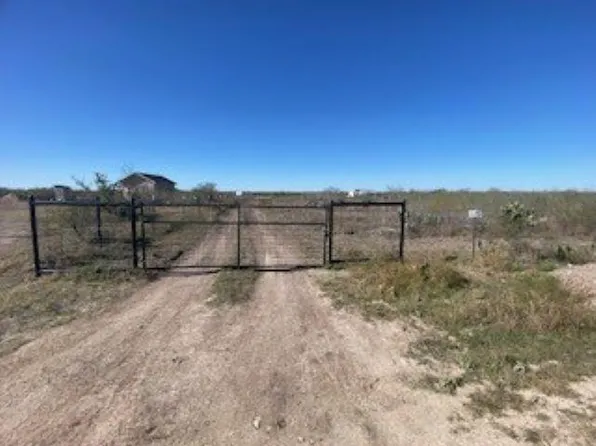 902 Colorado Rd, Laredo, TX 78041