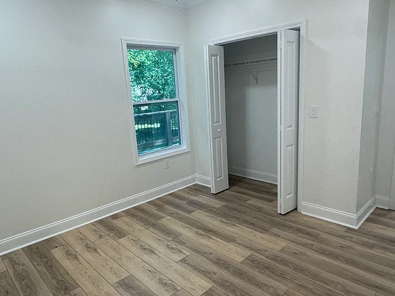 672 Cassanova St SE #B — Photo 17