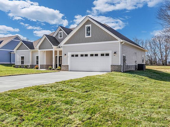 3rd image of 910 S Jefferson St Lot 1