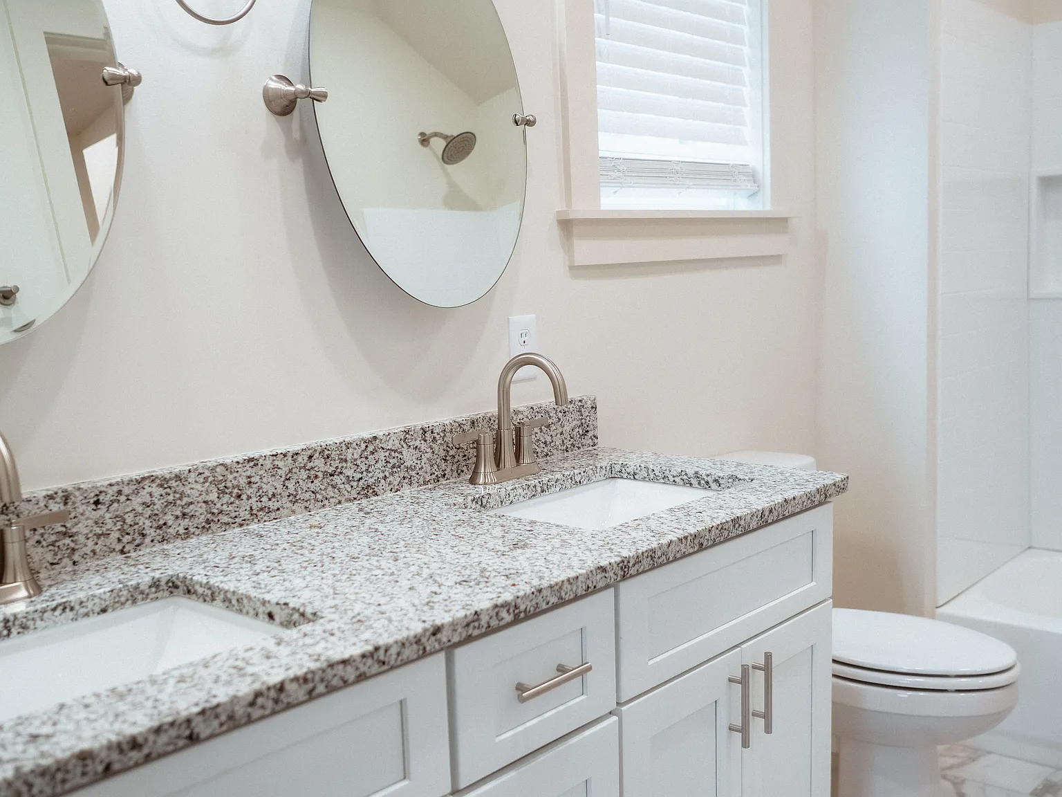 3 bed, 2.5 bath, 1596 sqft, $2,600 — Photo 4
