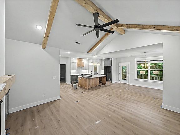 5th image of 7 Ventnor Cir