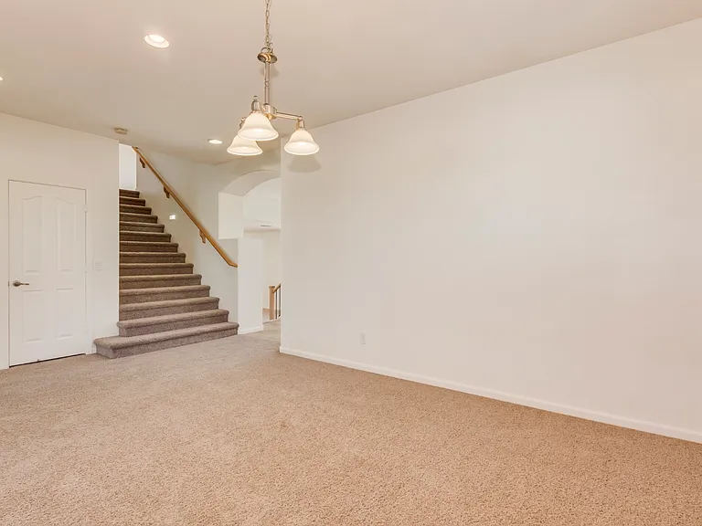 5733 W Plum Rd — Photo 6