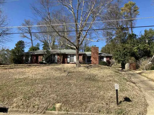 229 Hildegarde Ter, Vicksburg, MS 39183