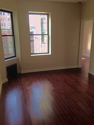 Rented by Mann Maurice A | media 15