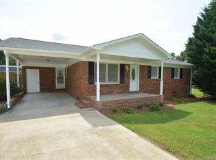 323 Pinkney Rd, Dallas, NC 28034