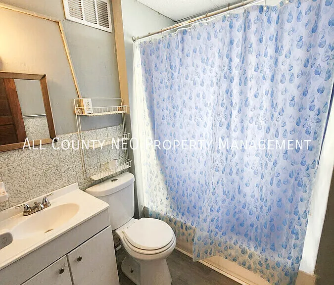 9425 Denison Ave #DOWN — Photo 6