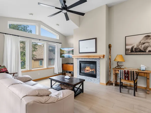 39 Running Bear Trl, Silverthorne, CO 80498