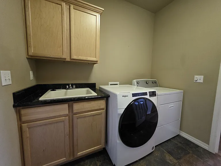3512 Nottingham Dr — Photo 25
