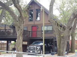 3206 Derrick St, Bacliff, TX 77518