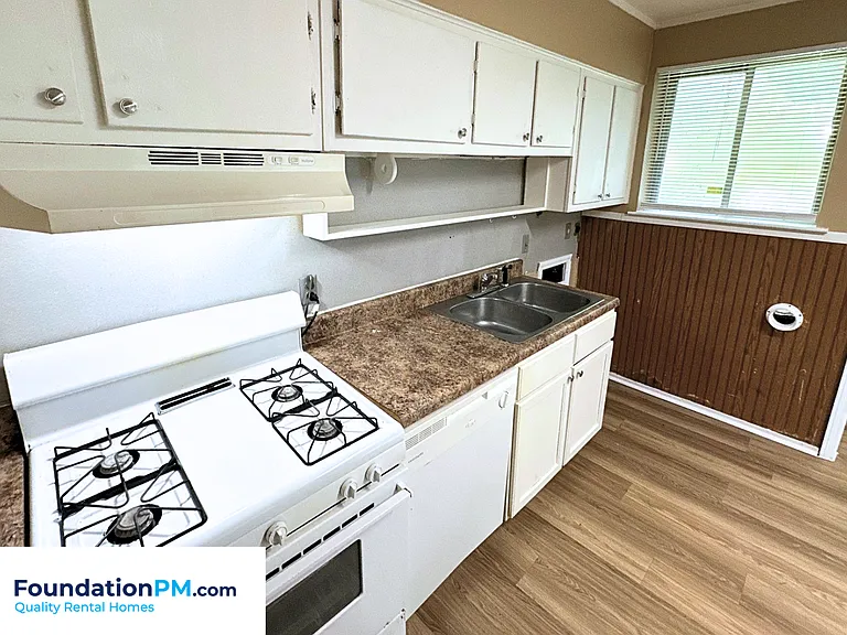 3550 Pueblo Ave — Photo 4